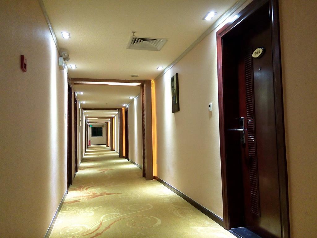 Guangzhou Li Gang Hotel Bagian luar foto